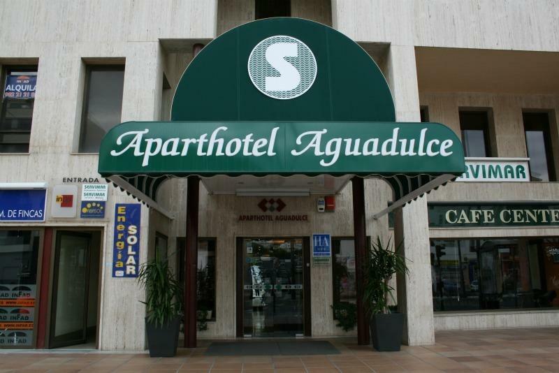 Apartahotel Aguadulce 아구아둘세 외부 사진